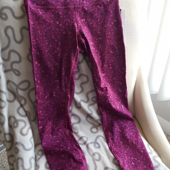 Lululemon leggings. Nwt - Picture 3 of 7